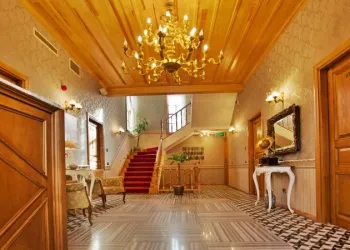 Ünlülerin Büyükada’daki Kaçış Noktası: Büyükada Otel