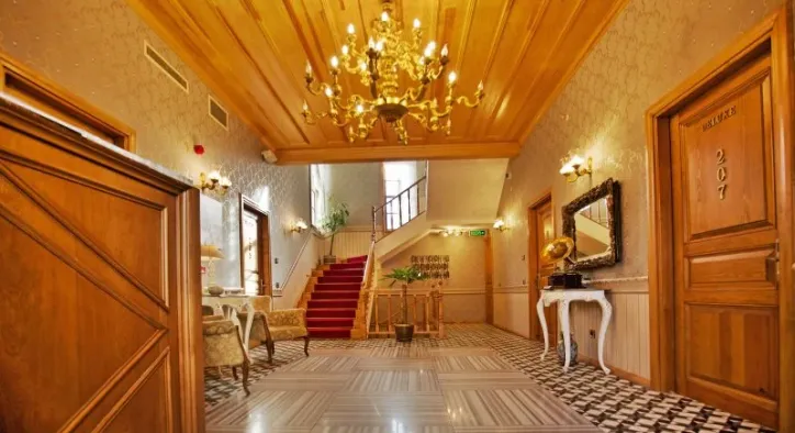 Ünlülerin Büyükada’daki Kaçış Noktası: Büyükada Otel