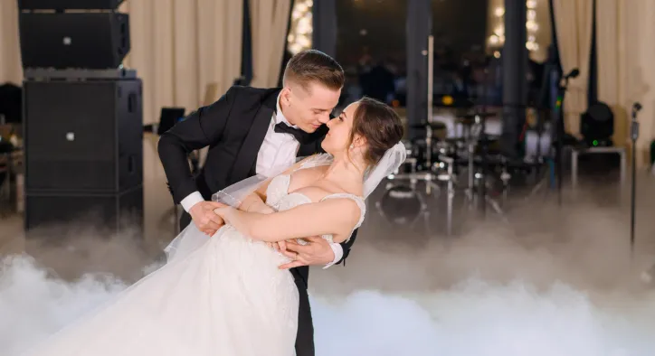 Ünlülerin İlk Danslarında Tercih Ettiği Kurs: Düğün Dansı