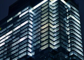 Ünlülerin İşletmelerinde Enerji Tasarrufunun Gizli Kahramanı: Elektra Enerji