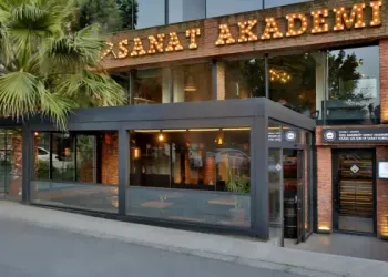 Ünlülerin Çocukları Sanat Akademi’de!