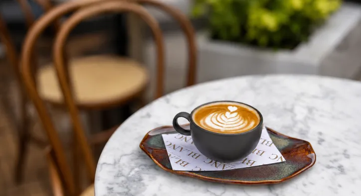 Magazin Dünyasının Yeni Ada Sığınağı: Büyükada’da Ünlülerin Tercihi Blanc Cafe!